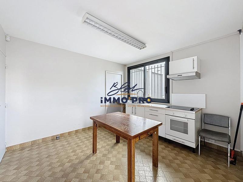 Bureau - 160 m² - 1 pièce