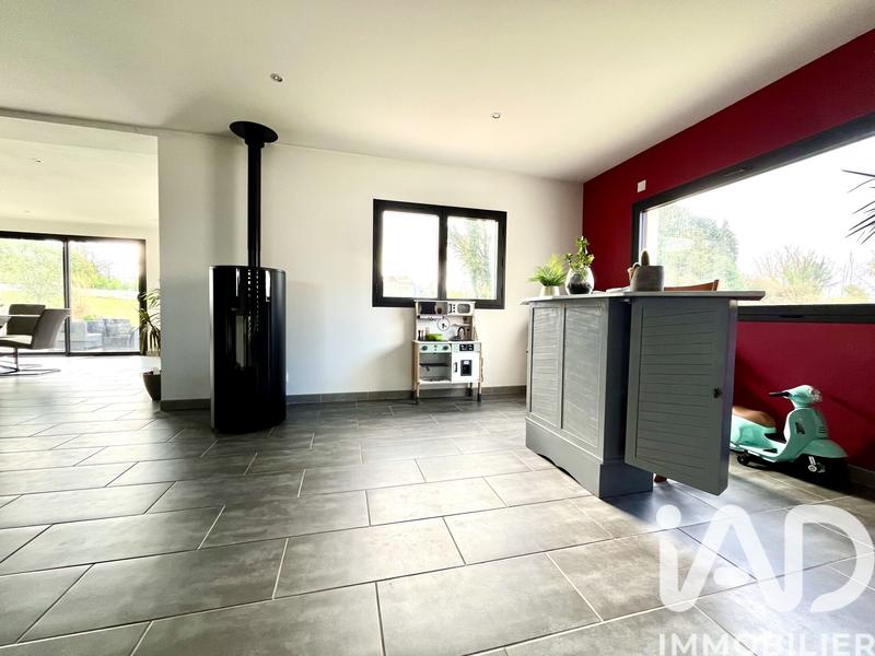 Maison - 140 m² - 5 pièces