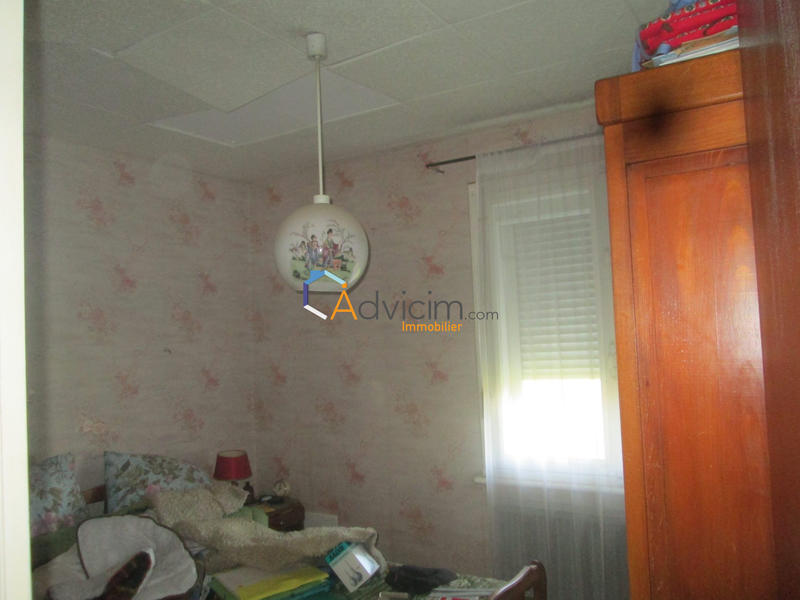 Maison traditionnelle - 85 m² - 4 pièces