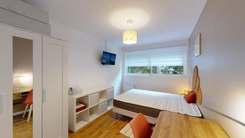 Appartement - 90 m² - 6 pièces