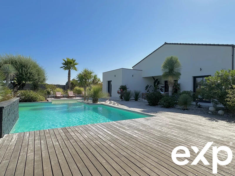 Villa - 187 m² - 13 pièces