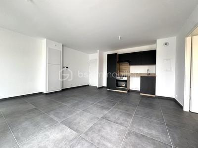 Appartement - 88 m² - 4 pièces