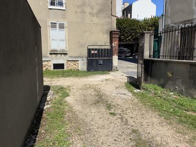 Parking / Garage - 13 m²