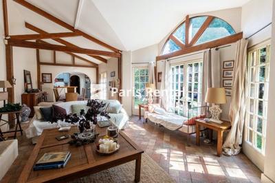 Maison - 159 m² - 5 pièces