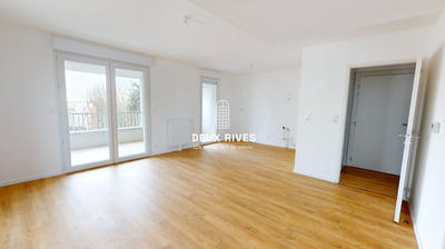 Appartement - 82 m² - 4 pièces