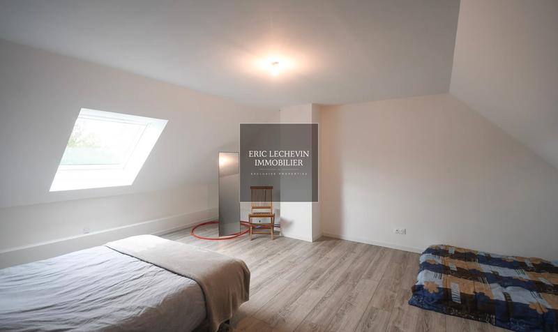 Maison - 196 m² - 7 pièces