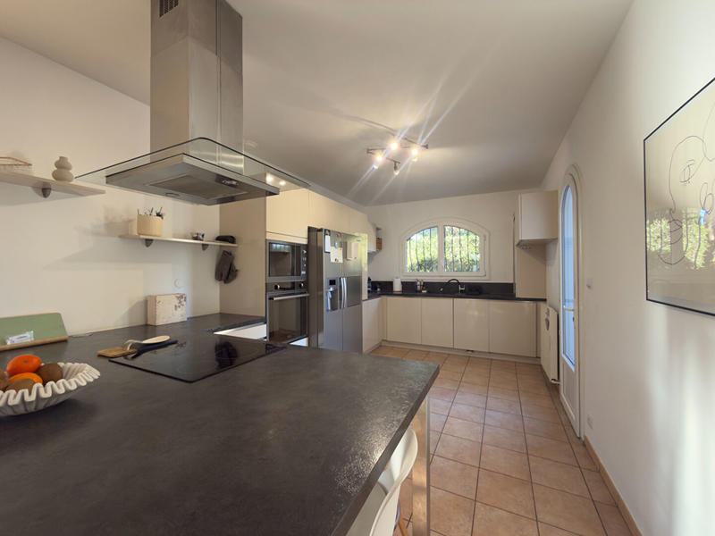 Maison - 171 m² - 7 pièces