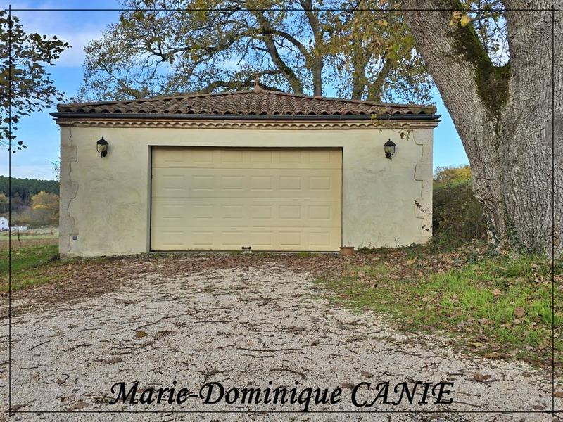 Maison - 480 m² - 10 pièces