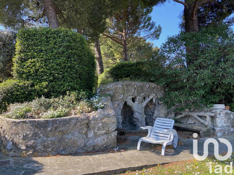 Maison - 210 m² - 11 pièces