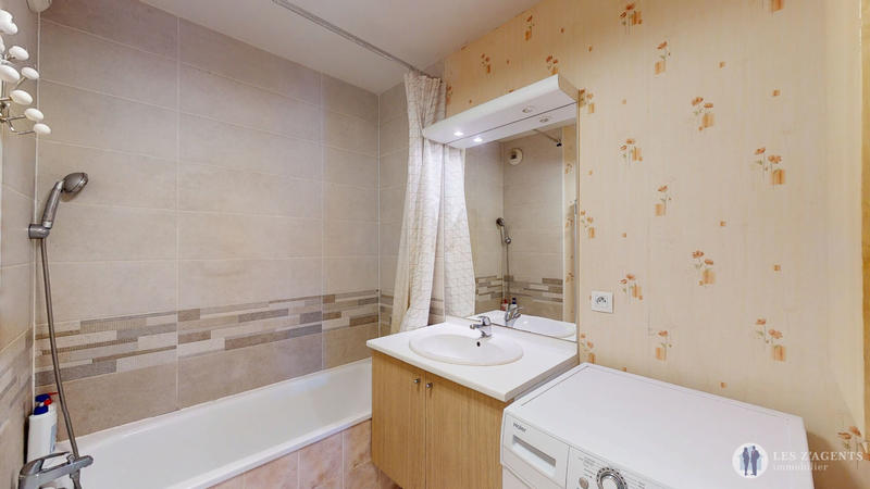 Appartement - 82 m² - 4 pièces