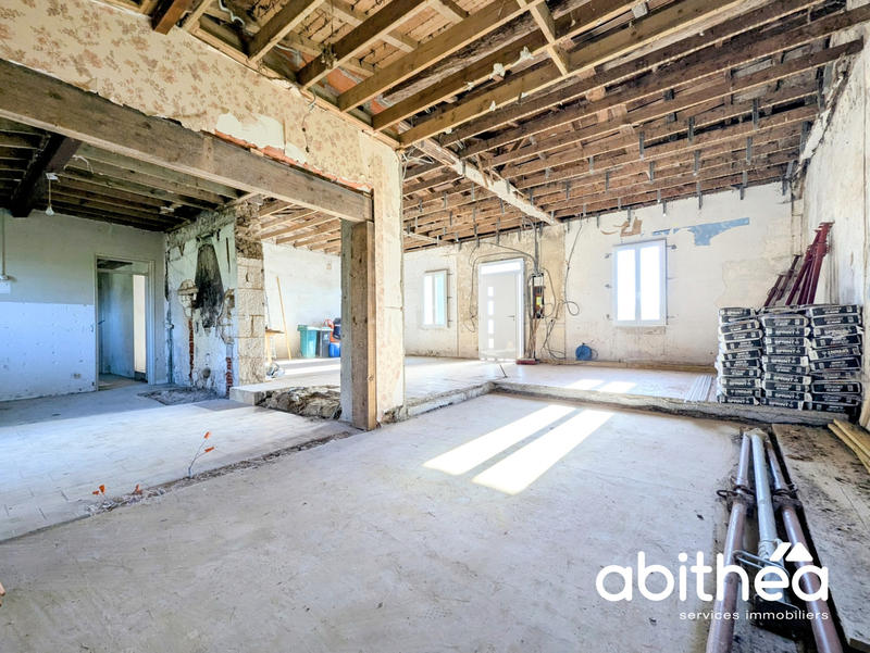 Maison - 110 m² - 1 pièce