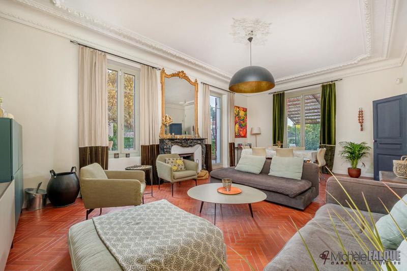 Maison de maîtres - 160 m² - 6 pièces