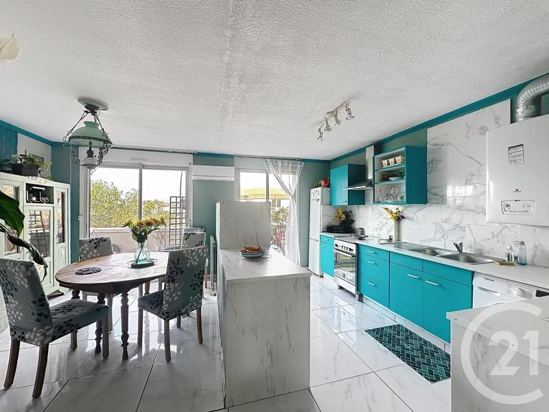 Appartement - 103 m² - 5 pièces