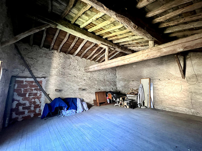 Maison - 145 m² - 14 pièces