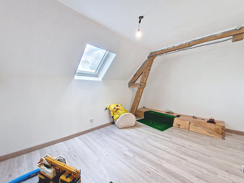 Maison - 180 m² - 7 pièces