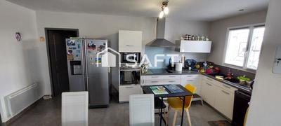 Maison - 99 m² - 6 pièces