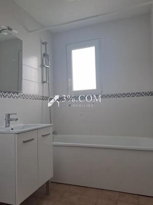 Maison - 74 m² - 5 pièces