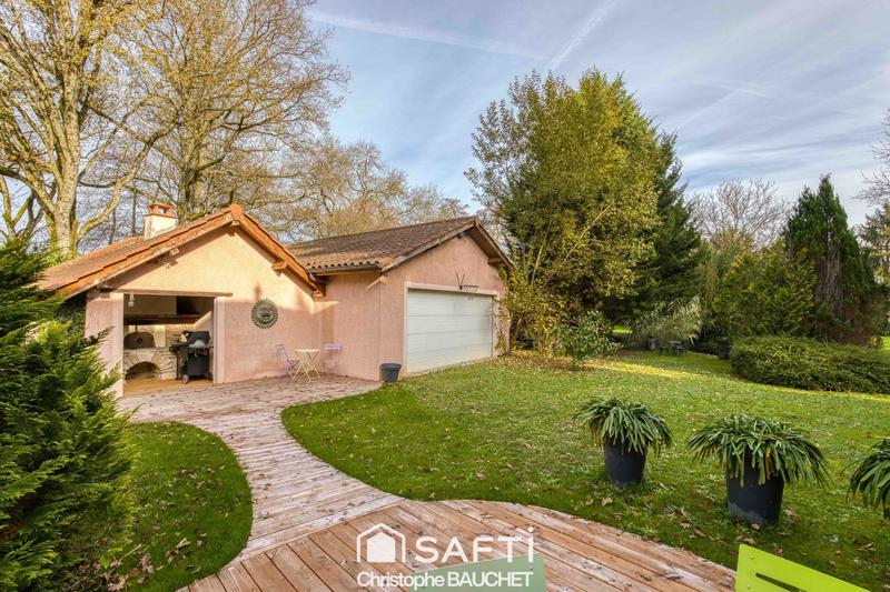 Maison - 213 m² - 6 pièces