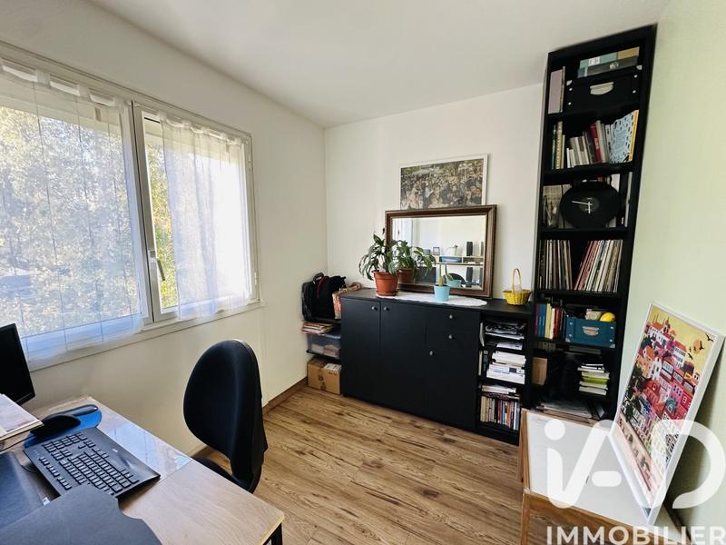 Appartement - 93 m² - 5 pièces