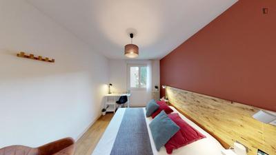 Chambre - 10 m² - 4 pièces