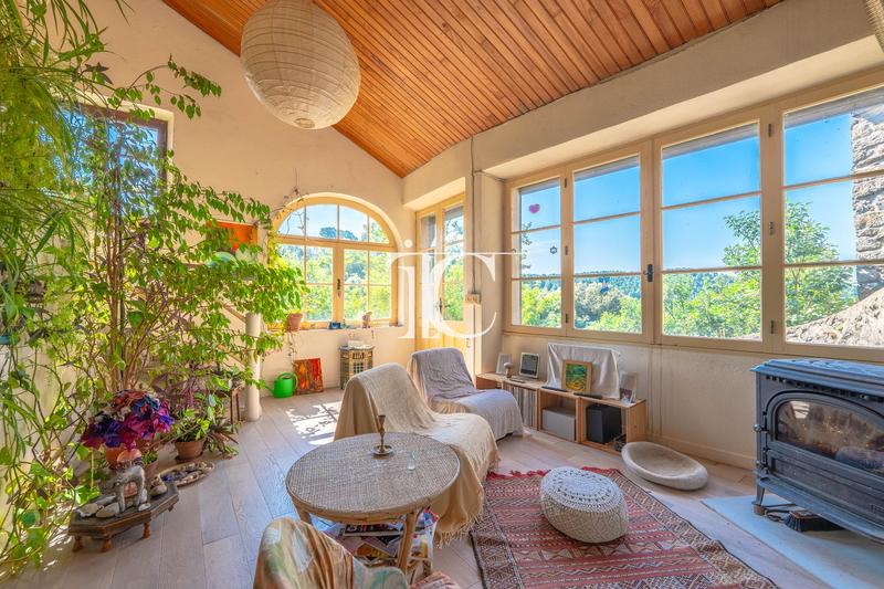 Maison en pierre - 130 m² - 6 pièces