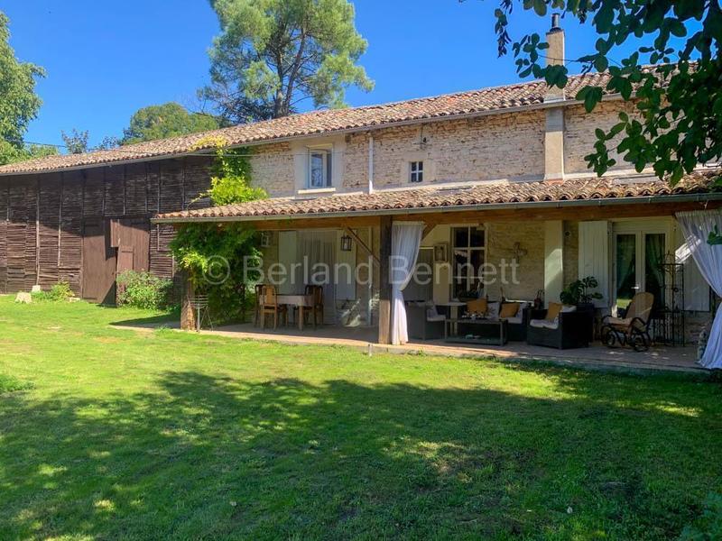 Maison en pierre - 132 m² - 5 pièces