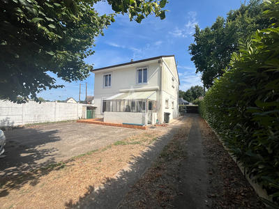 Maison - 127 m² - 5 pièces