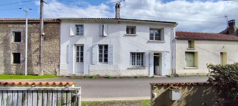 Maison ancienne - 90 m² - 4 pièces