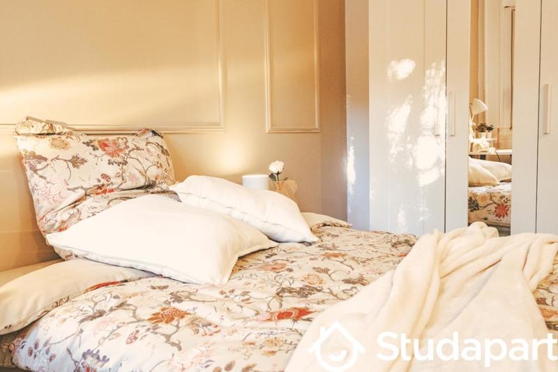 Chambre - 10 m² - 1 pièce