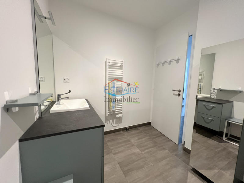 Maison - 99 m² - 4 pièces