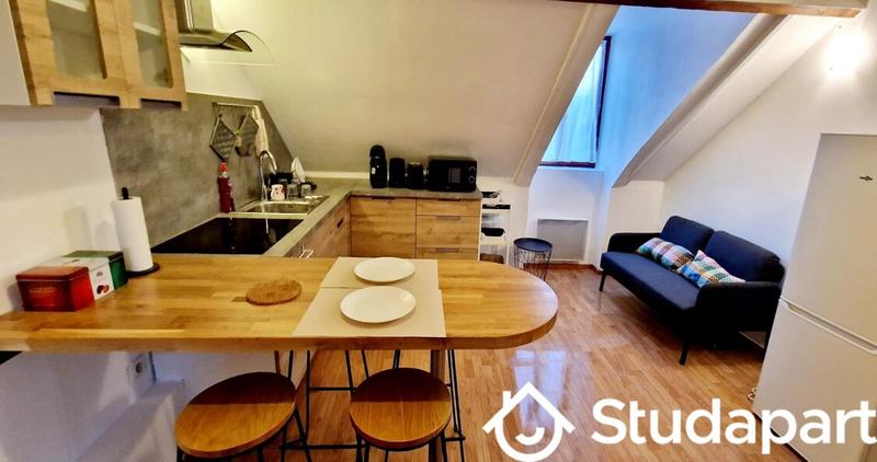 Chambre - 12 m² - 1 pièce