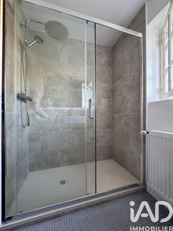 Maison - 138 m² - 6 pièces