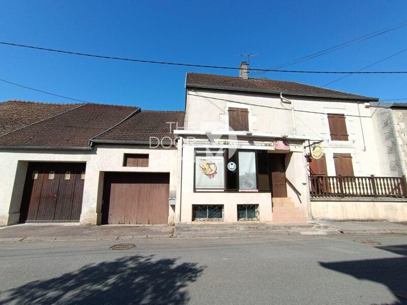 Maison - 244 m² - 6 pièces