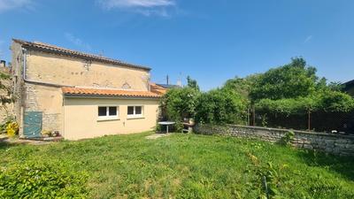 Maison - 88 m² - 3 pièces