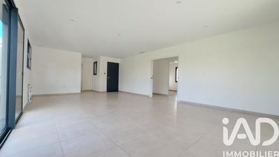 Maison - 122 m² - 5 pièces