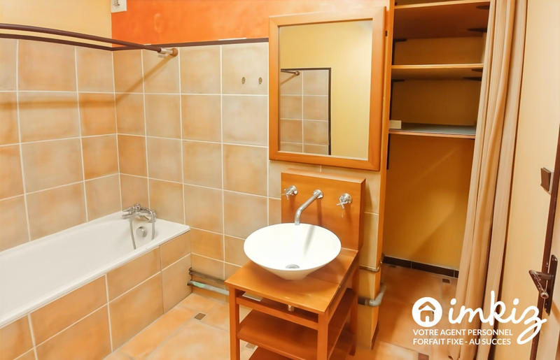 Appartement - 81 m² - 3 pièces