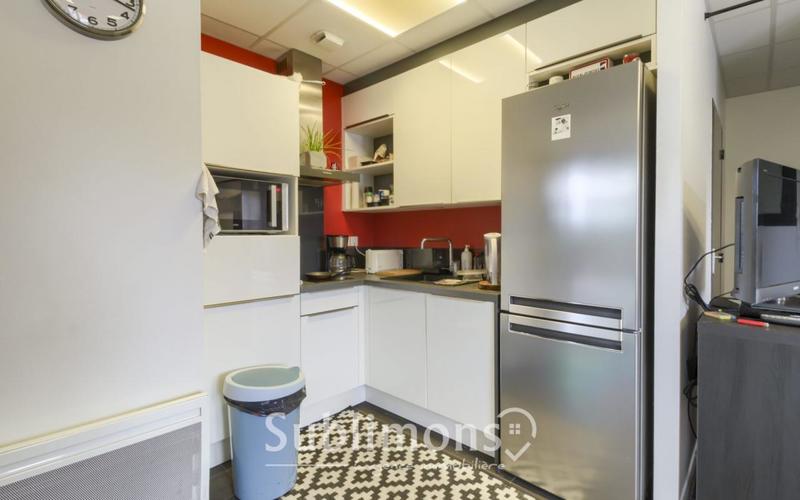 Fonds de commerce - Véhicules - 236 m²