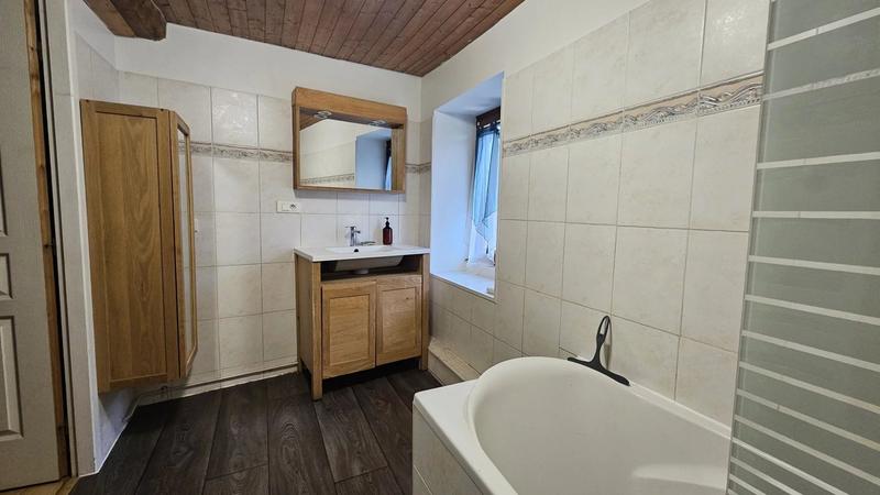 Appartement - 77 m² - 3 pièces