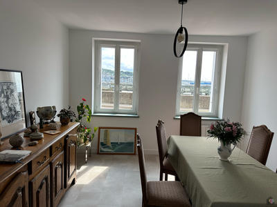 Appartement - 95 m² - 4 pièces