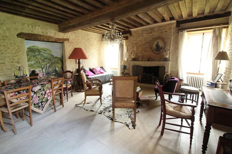 Maison - 205 m² - 8 pièces