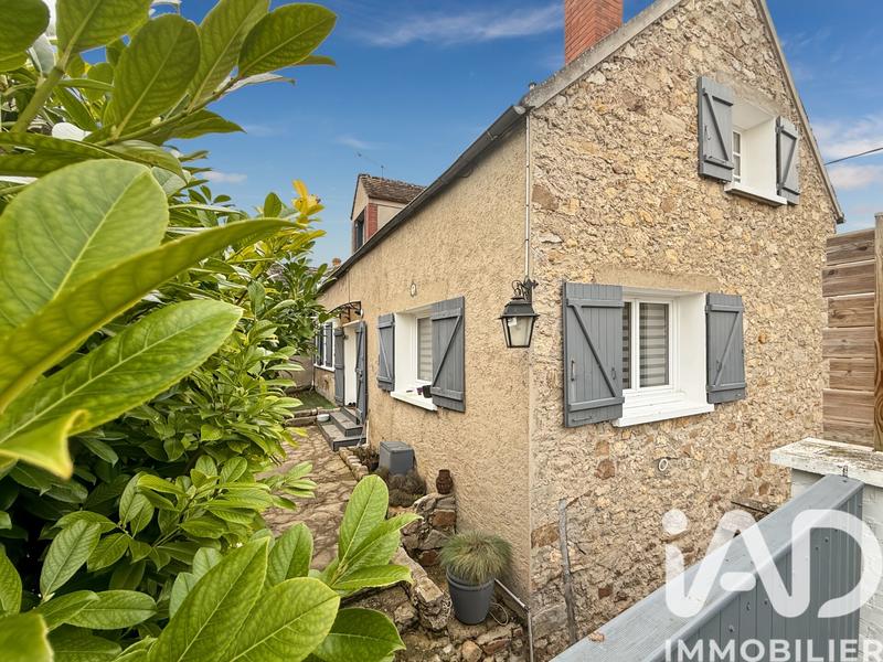 Maison de campagne - 110 m² - 4 pièces