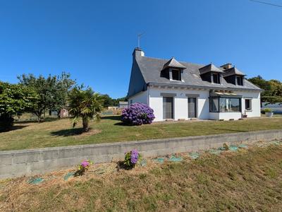 Maison - 167 m² - 7 pièces