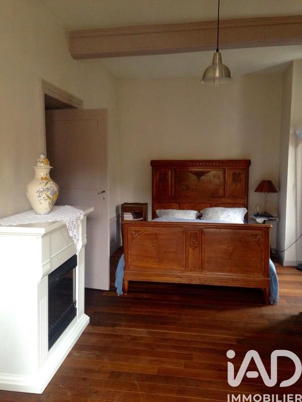 Maison - 227 m² - 8 pièces