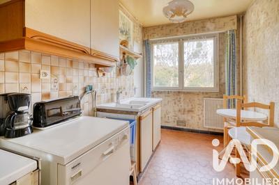 Appartement - 100 m² - 5 pièces