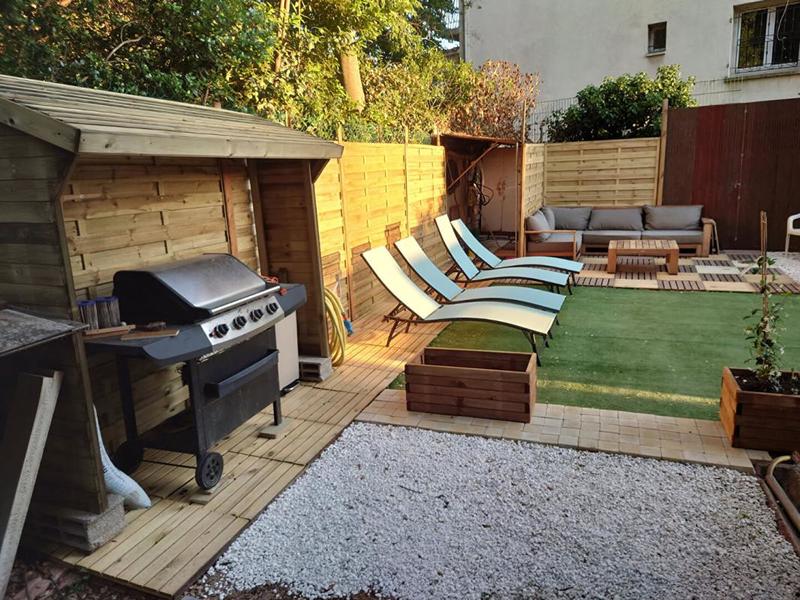 Maison - 289 m² - 9 pièces