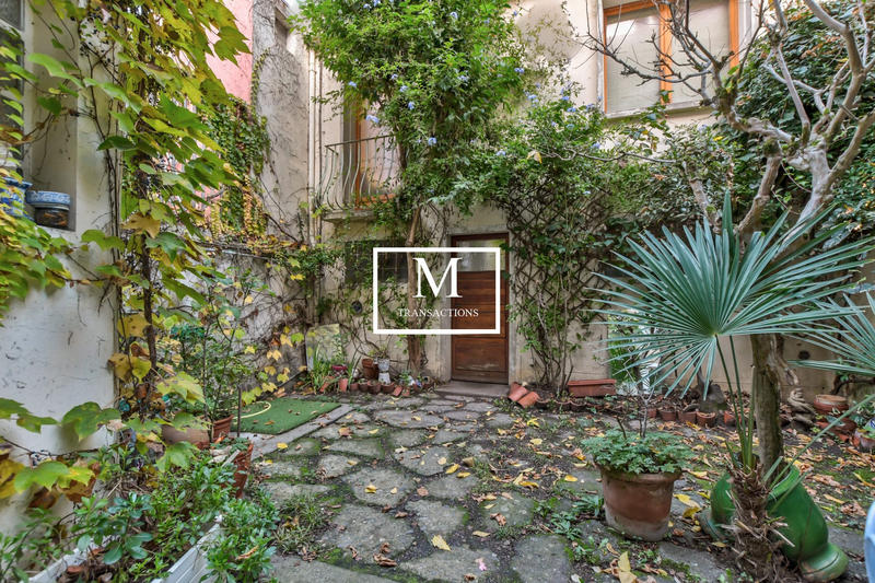 Maison - 215 m² - 6 pièces