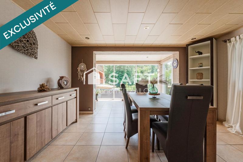 Maison - 221 m² - 5 pièces