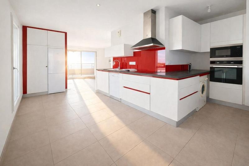 Appartement - 100 m² - 4 pièces