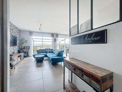 Maison - 92 m² - 4 pièces