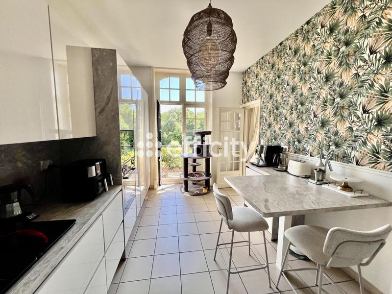 Appartement - 130 m² - 6 pièces